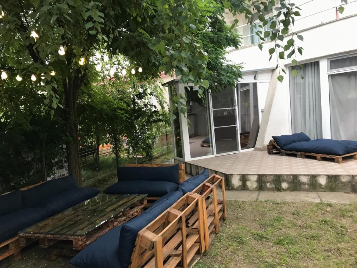 Chiro'S Apartment Navodari Exterior photo